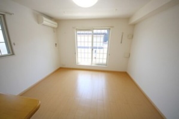 フォーレストの物件内観写真